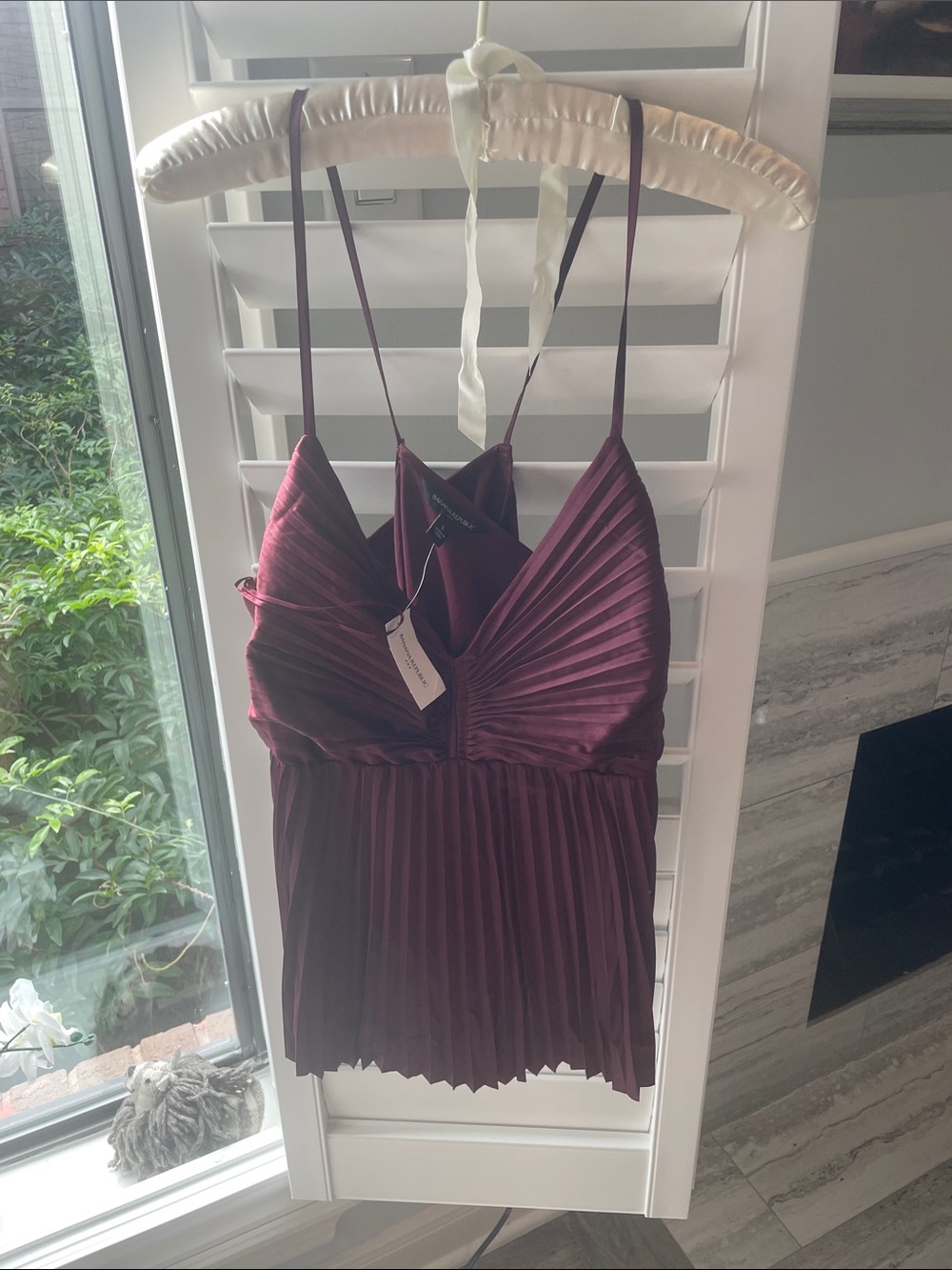 Pleated V-Neck Spaghetti Strap Top - Wine